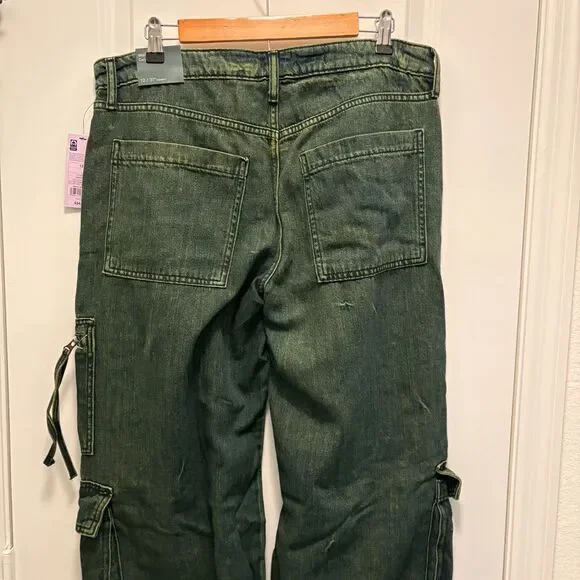 Wild Fable Mid Rise Baggy Cargo Pants Green Size 12 NWT Utility Wide Leg - Picture 3 of 10
